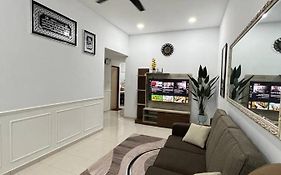 Homestay Kemaman Fyna06